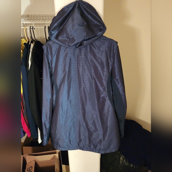 Nike Hyper Elite Shield Jacket - Picture 9 of 11